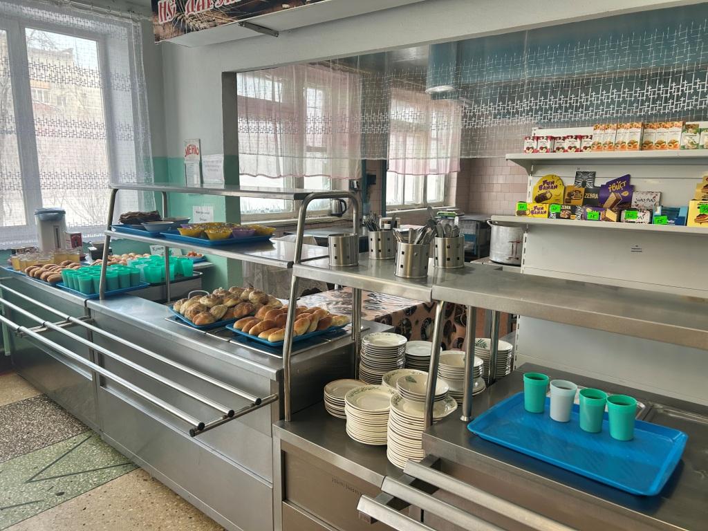 Линия раздачи готовой продукции.